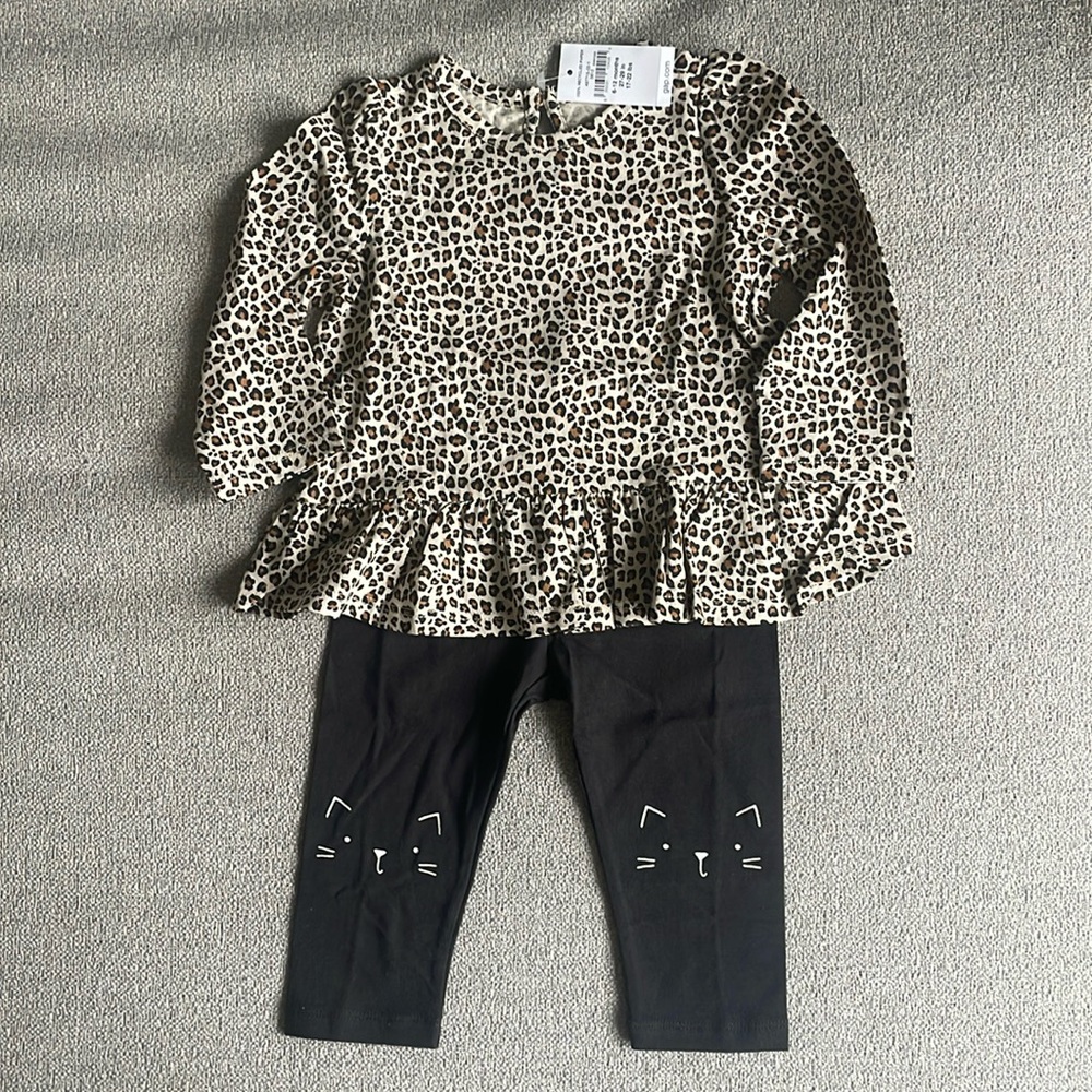 NWT Baby Gap Matching Set
